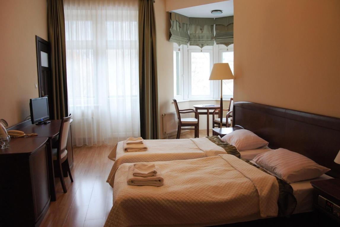 Polonia Hotel Kudowa-Zdrój Buitenkant foto