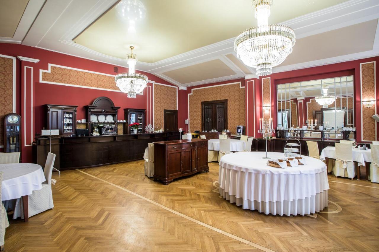 Polonia Hotel Kudowa-Zdrój Buitenkant foto