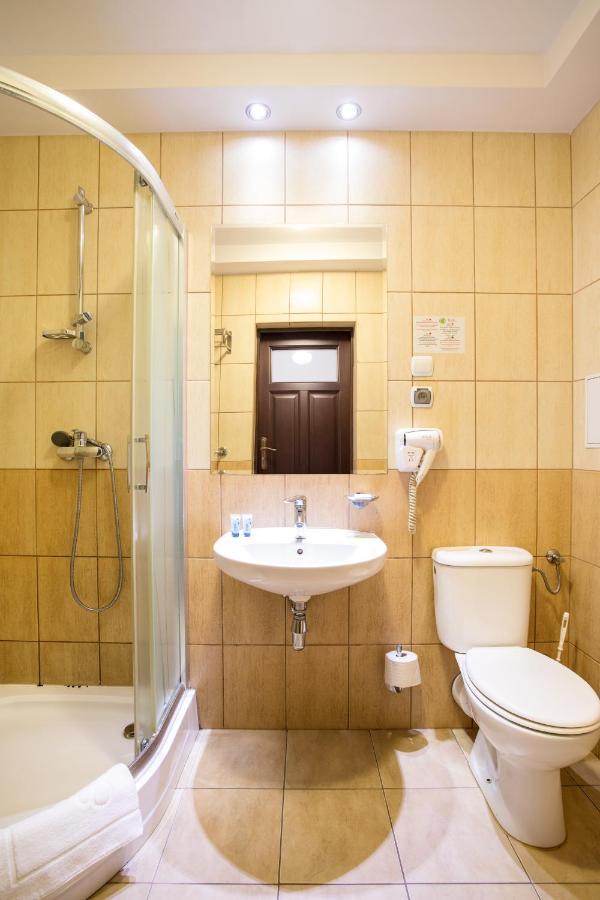 Polonia Hotel Kudowa-Zdrój Buitenkant foto