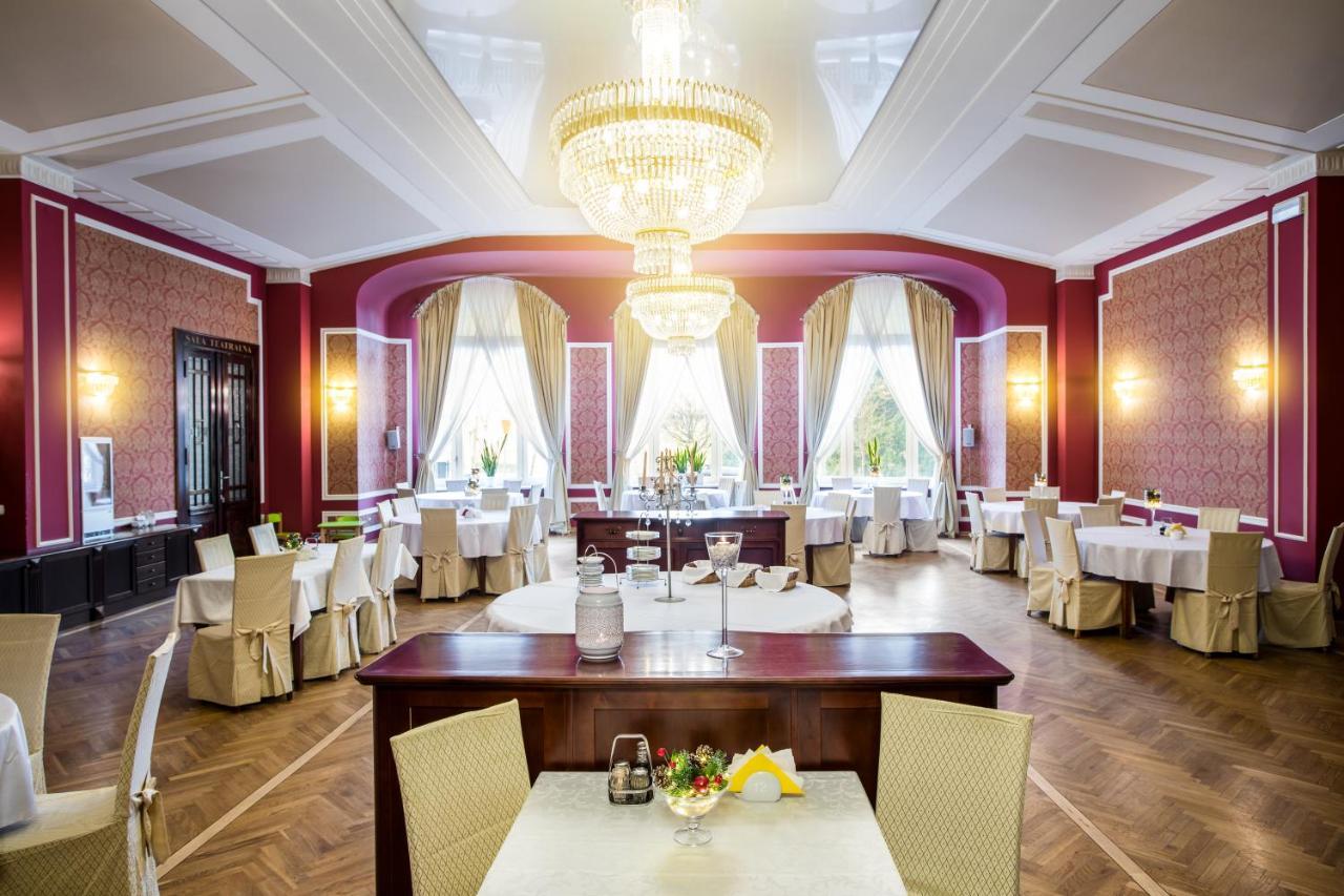Polonia Hotel Kudowa-Zdrój Buitenkant foto