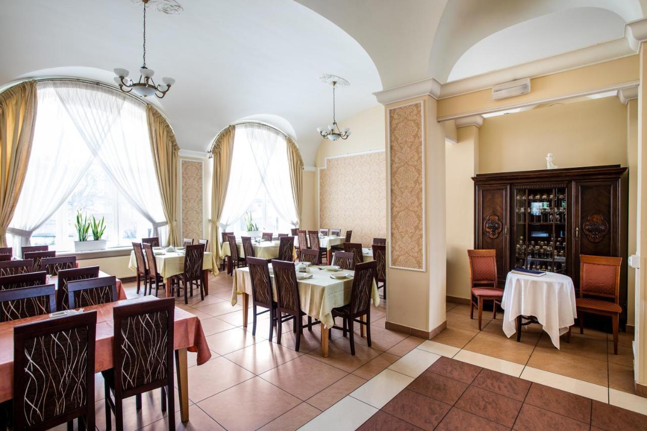 Polonia Hotel Kudowa-Zdrój Buitenkant foto